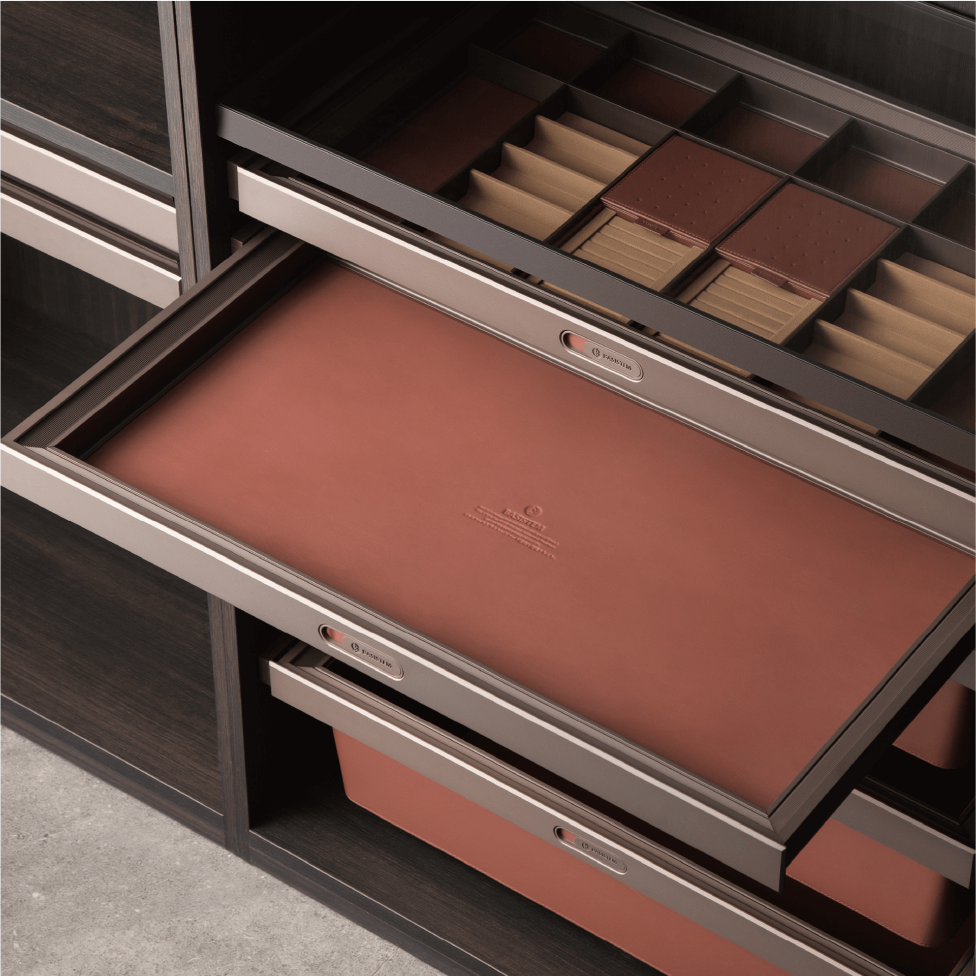 [BASISTEM] BRUGG Leather Shallow Drawer
